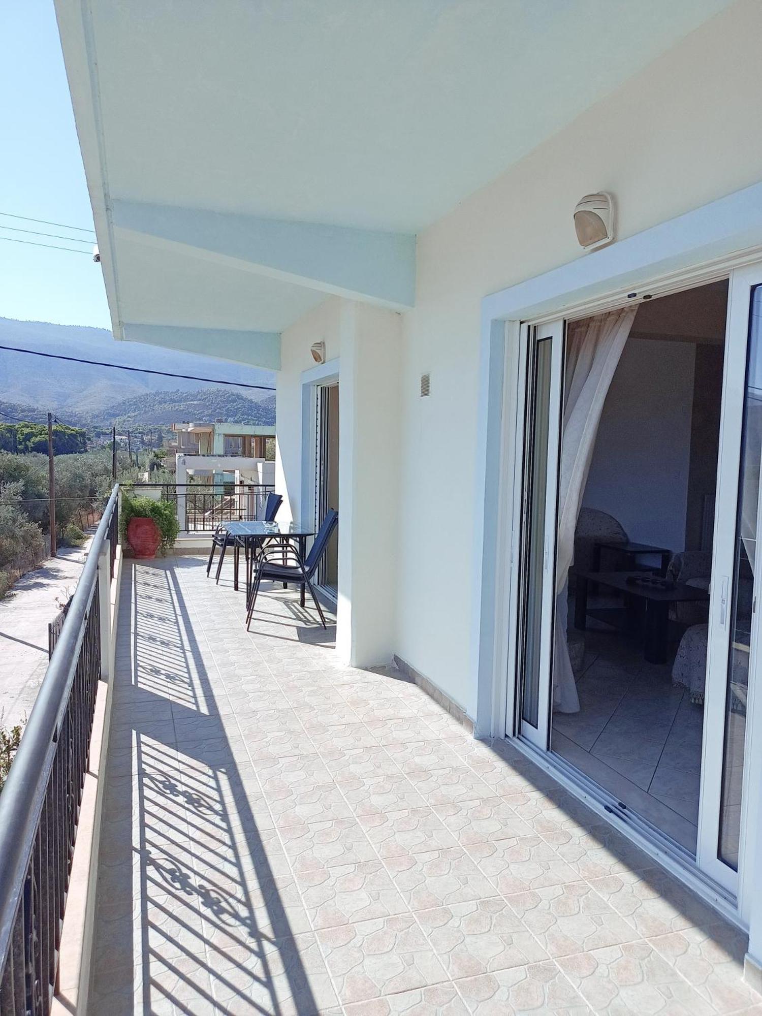 Alexadra'S House Κάτω Αλμυρή Lägenhet Exteriör bild