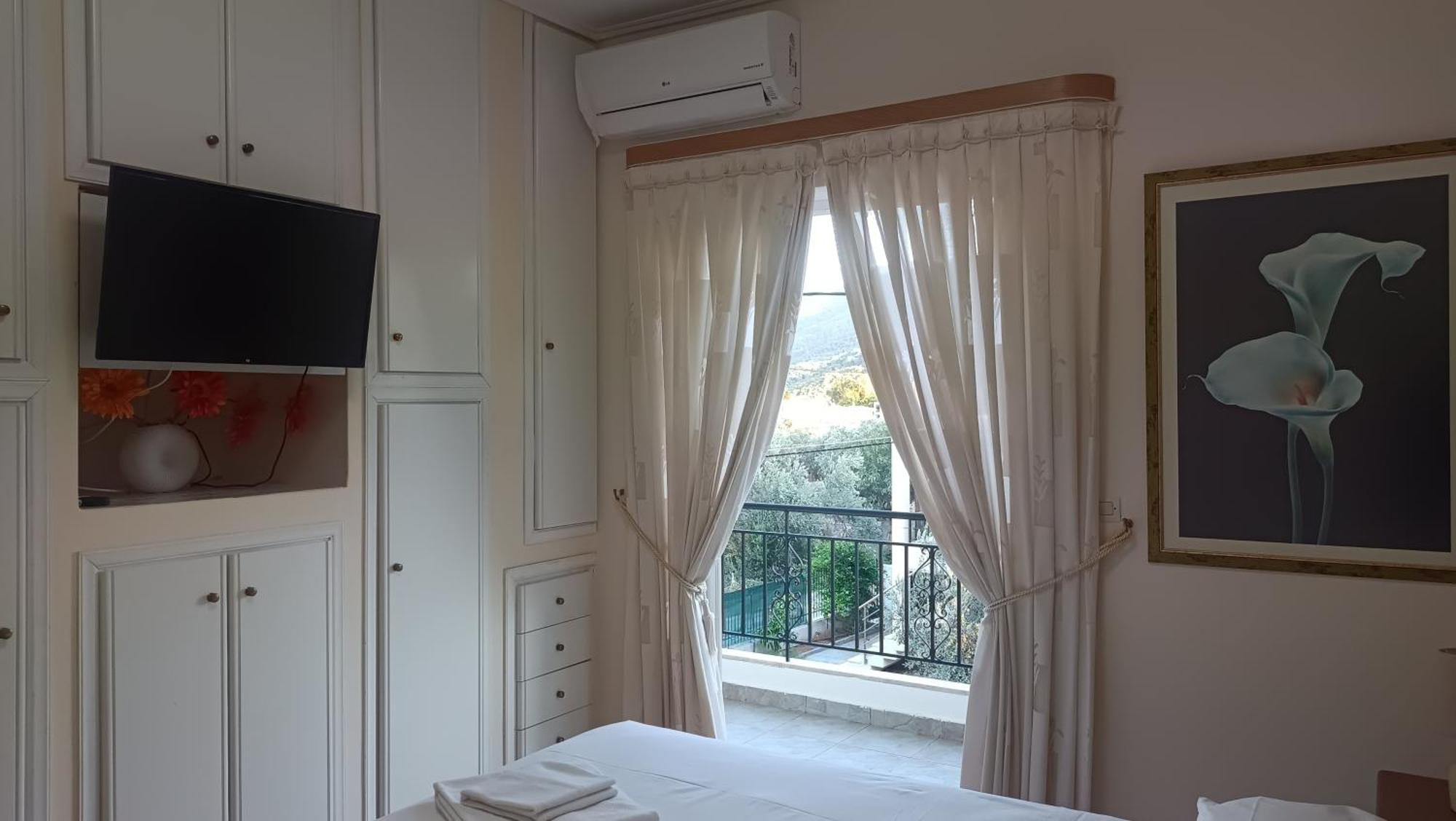 Alexadra'S House Κάτω Αλμυρή Lägenhet Exteriör bild